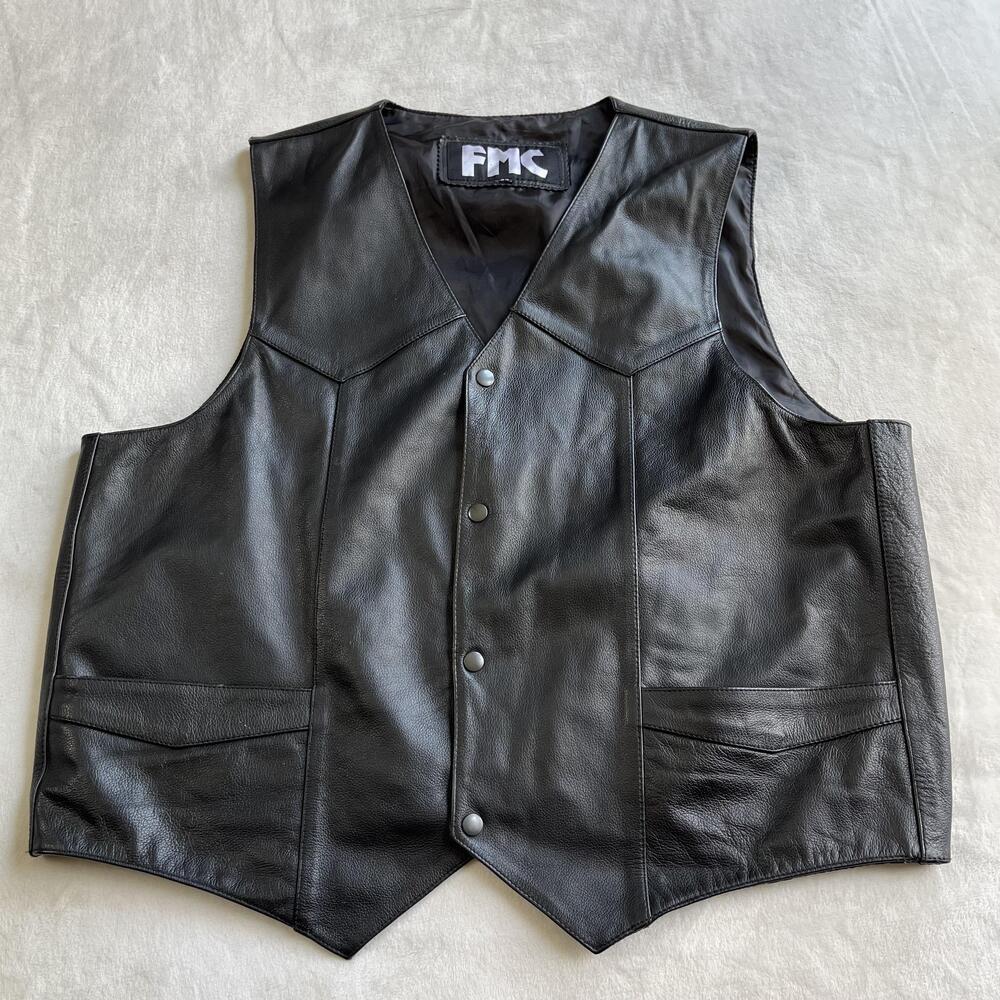 FMC Vest Mens 52 Black Leather Biker Snap Front Pockets Collarless Lined